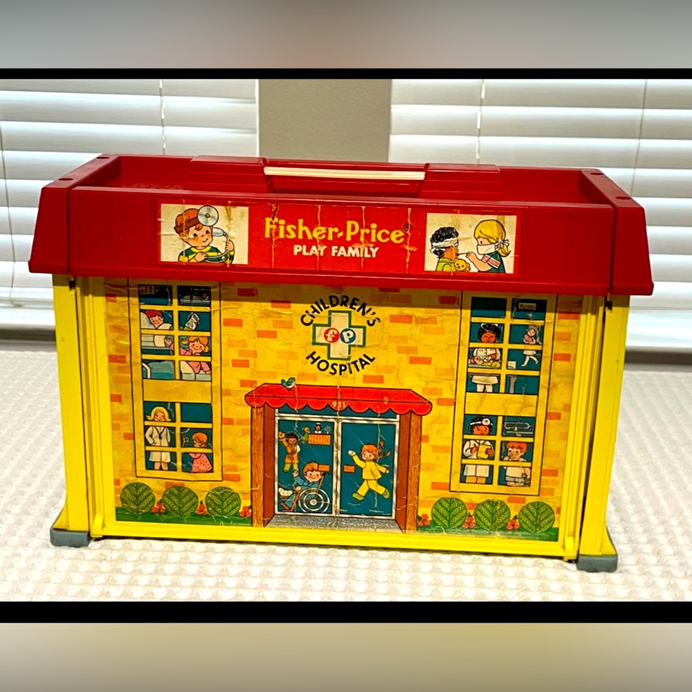 Fisher Price Play Family Children’s Hospital Toy Play Set 1976 vintage